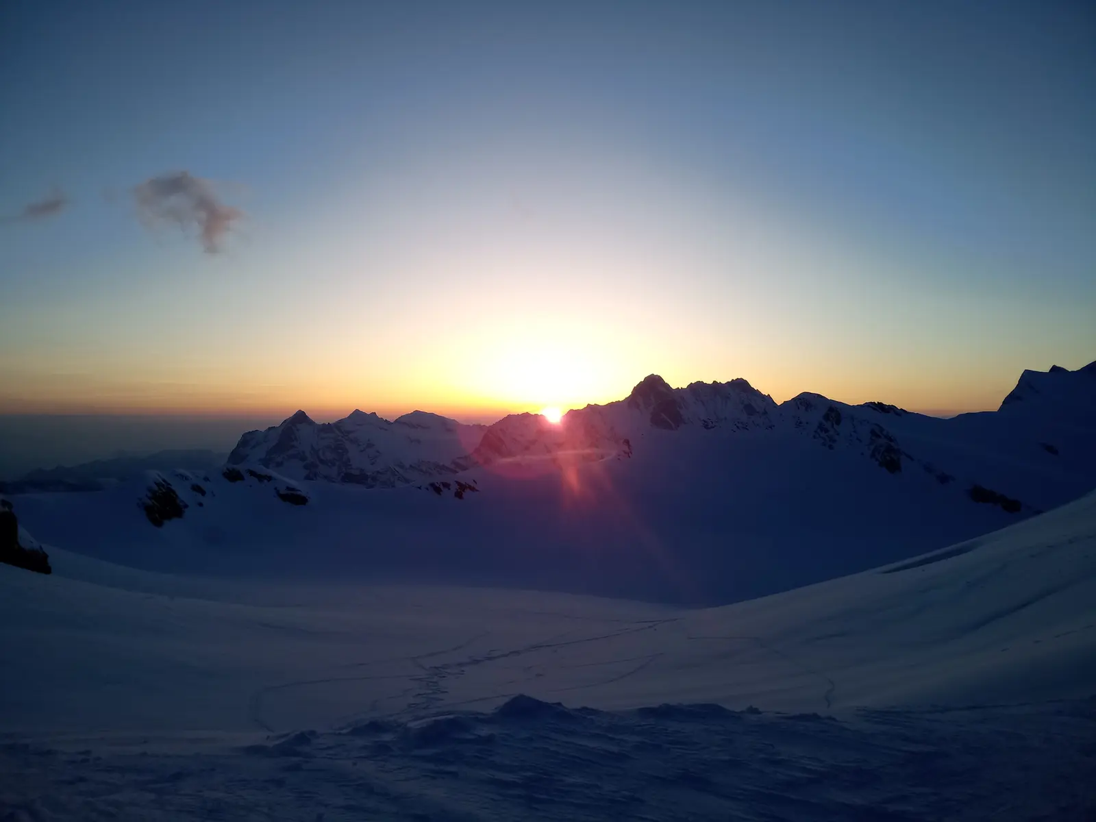Raid dans l'Oberland pour aller cueillir des 4000 à ski avec Seb — photo 2