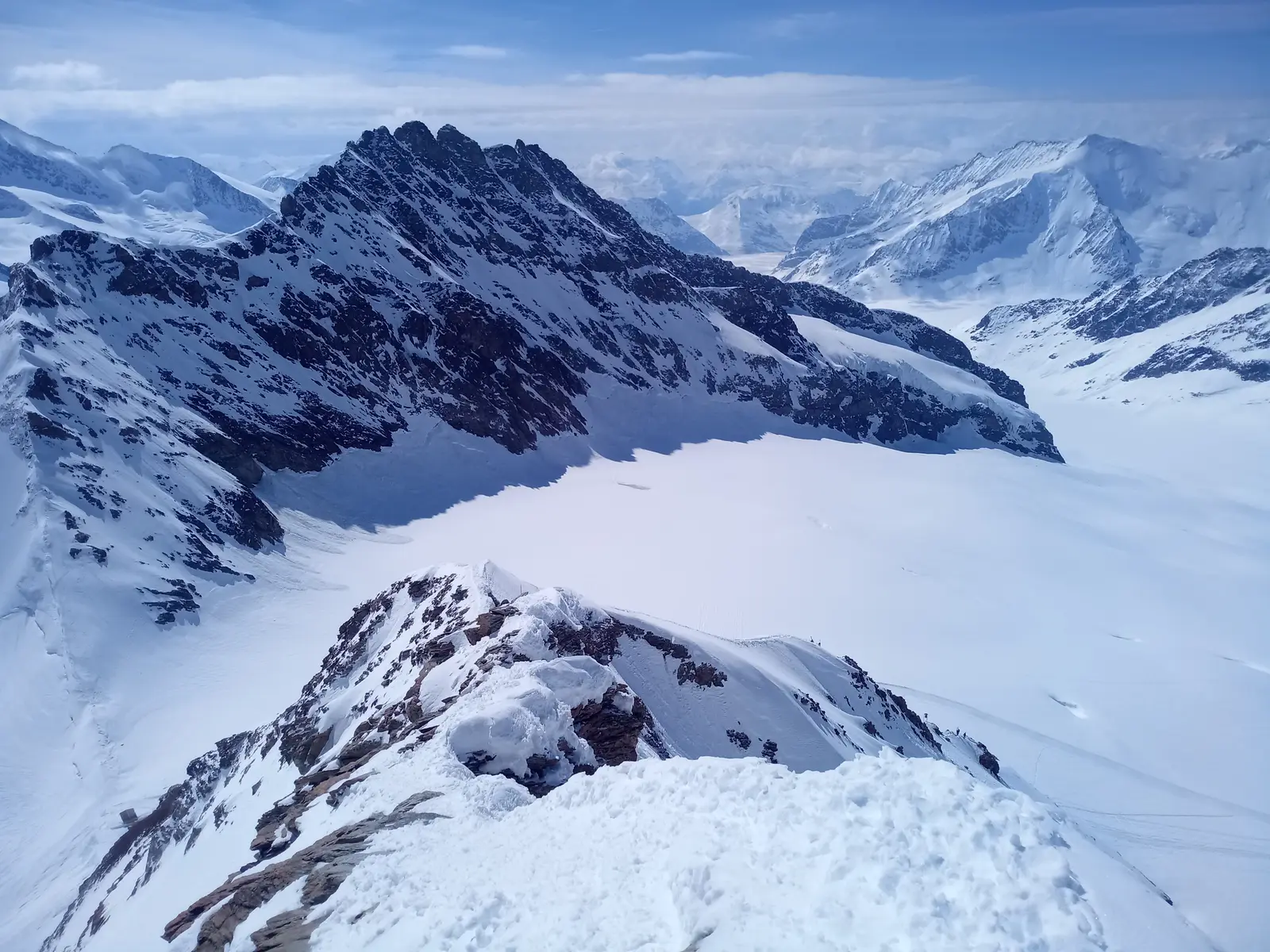 Mönch & Jungfrau : ski engagé et solitaire dans l'immensité glaciaire — photo 2