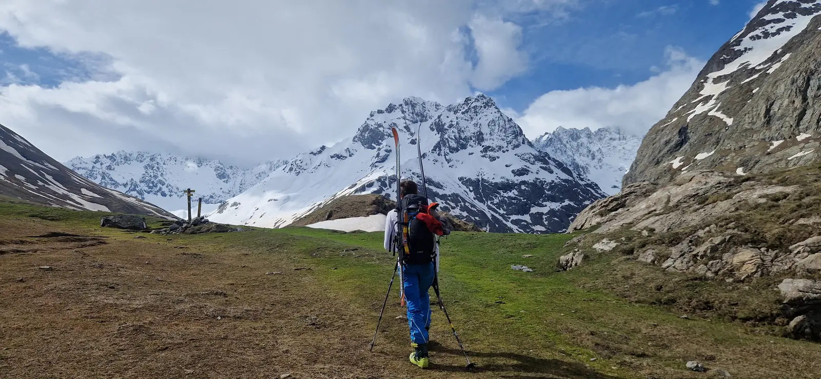 Pente raide & lancer de ski dans le massif des Écrins — photo 2