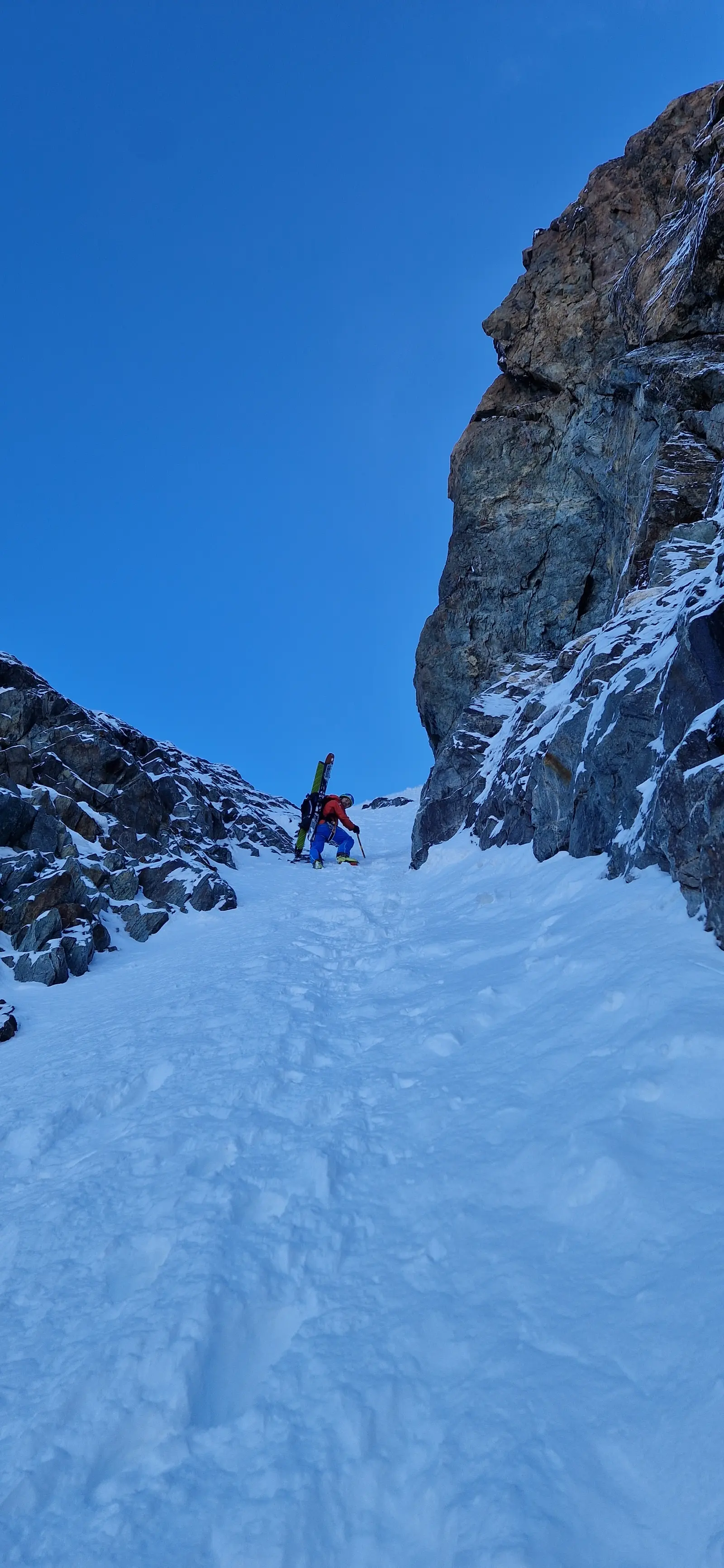 Pente raide & lancer de ski dans le massif des Écrins — photo 14