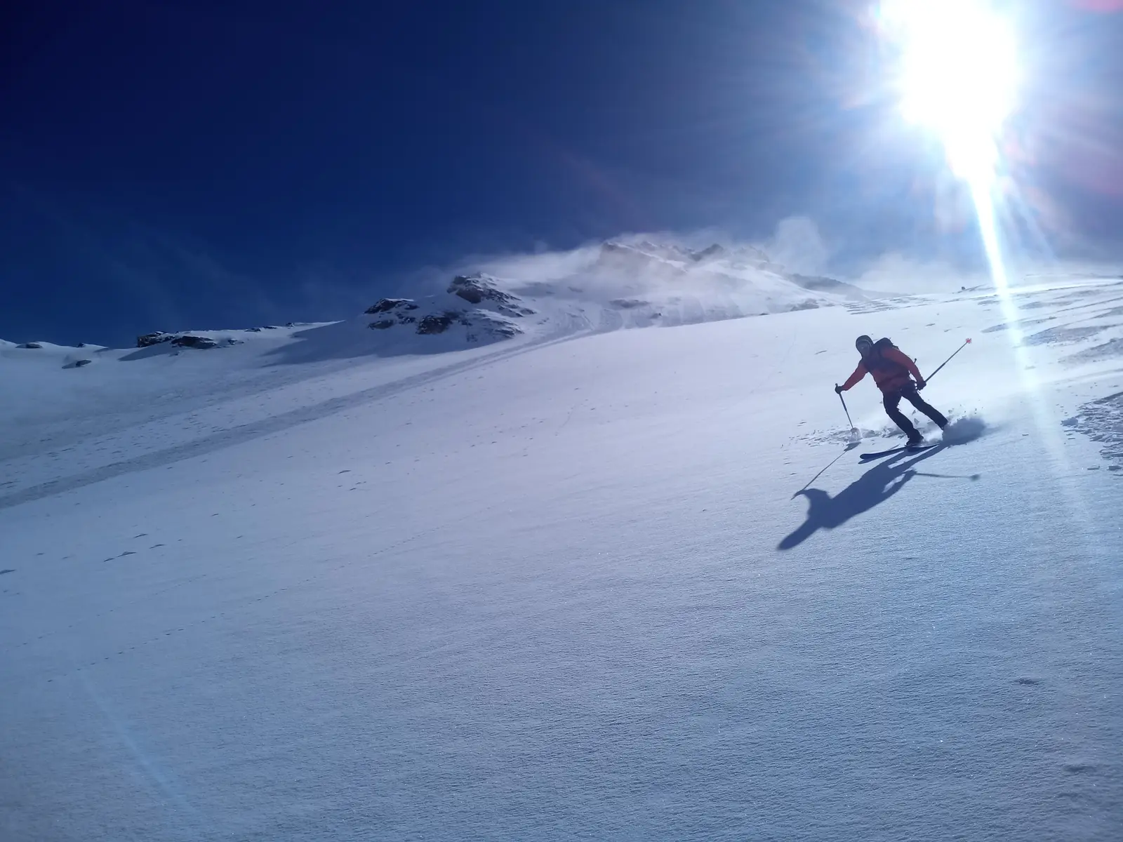 Mythique ligne de pente raide dans la face SW de la Dent d'Hérens — photo 9
