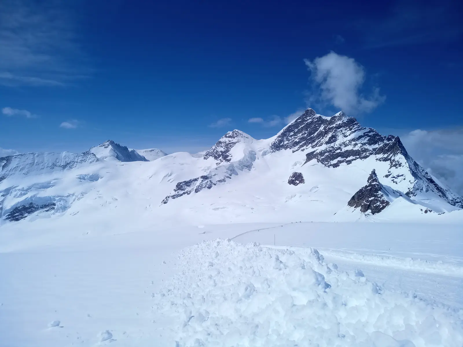 Jungfrau — photo 1